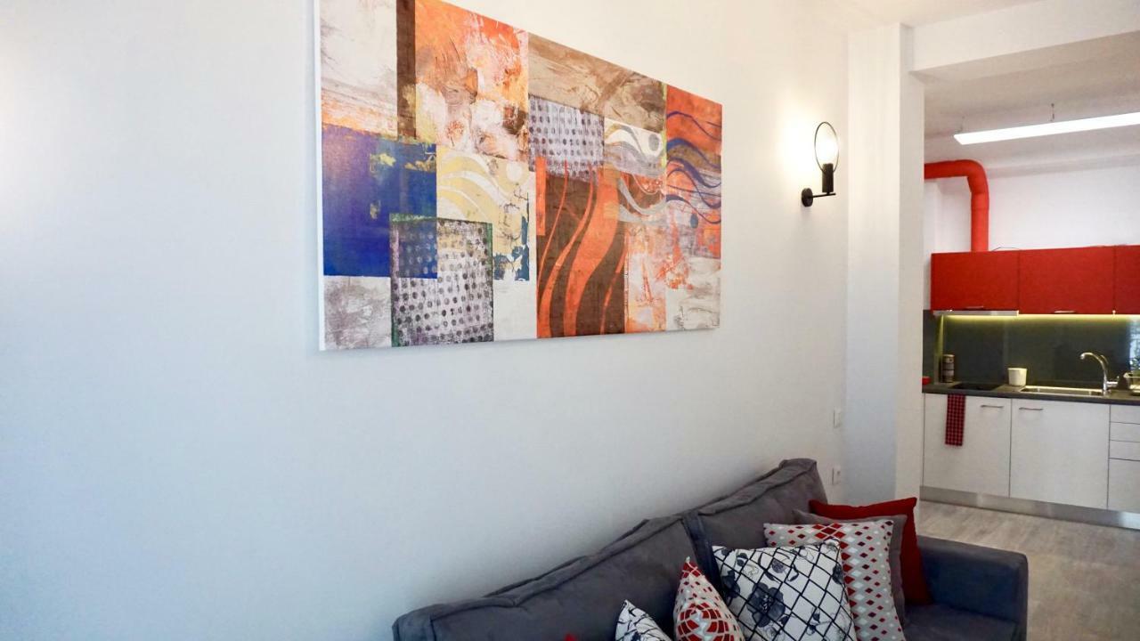 Urban Design Apt In Афины Экстерьер фото
