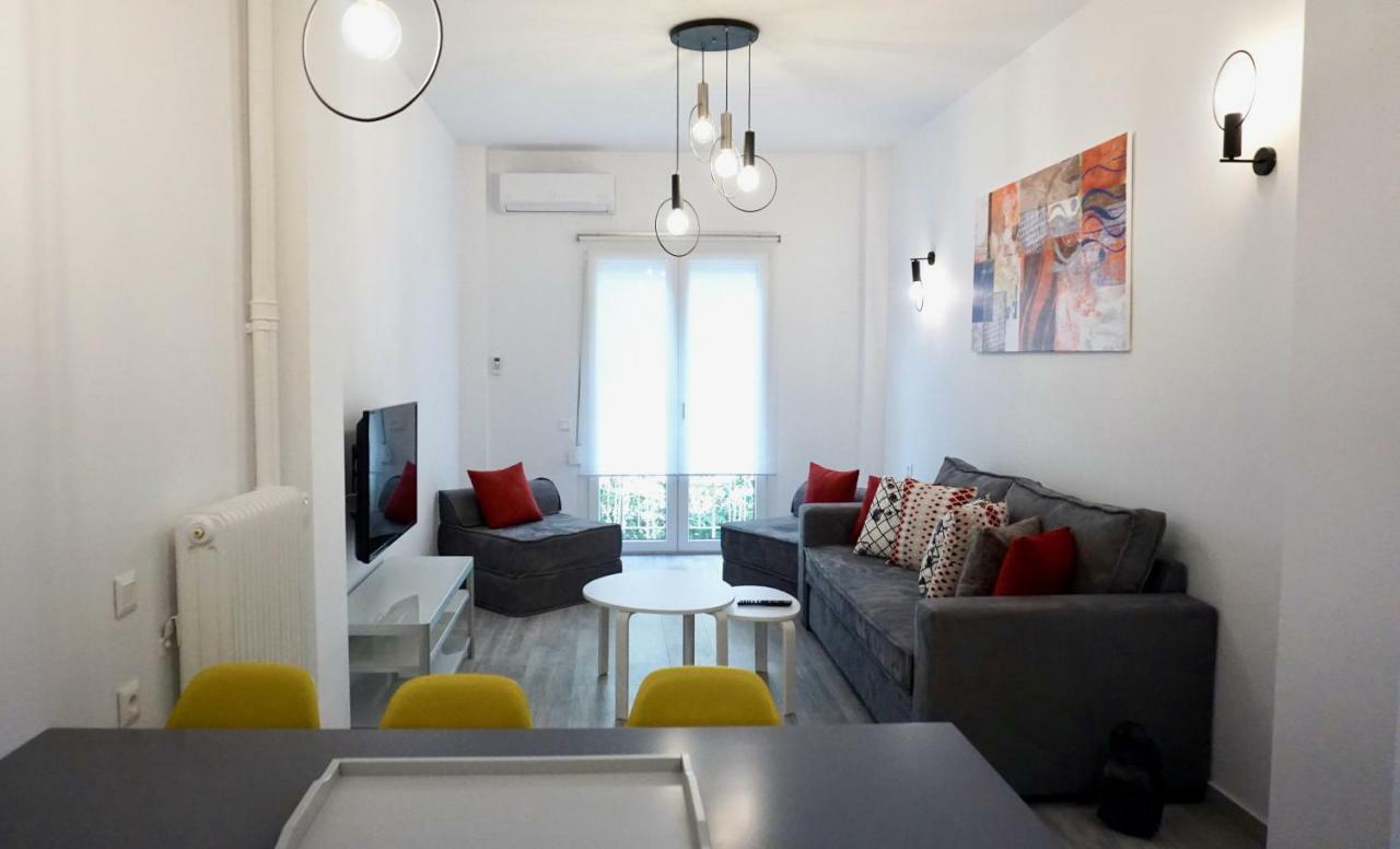 Urban Design Apt In Афины Экстерьер фото