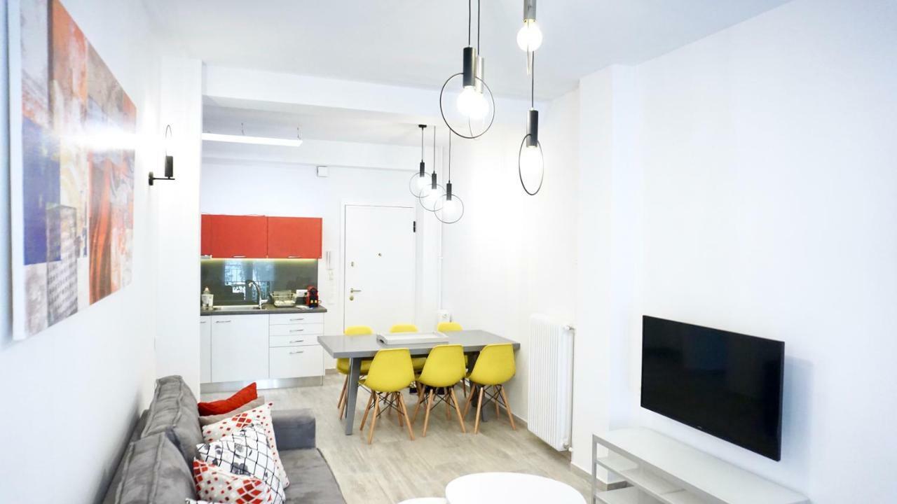 Urban Design Apt In Афины Экстерьер фото
