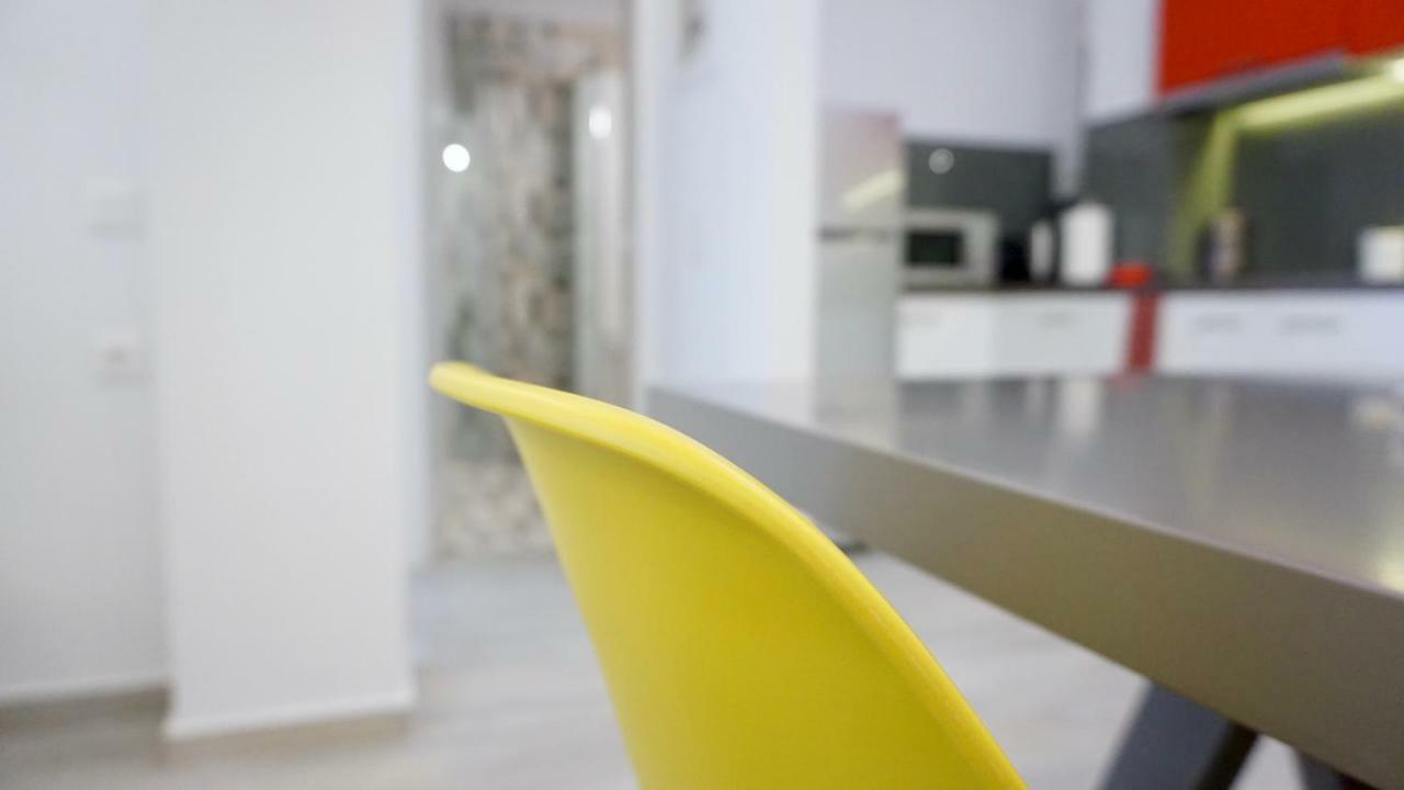 Urban Design Apt In Афины Экстерьер фото