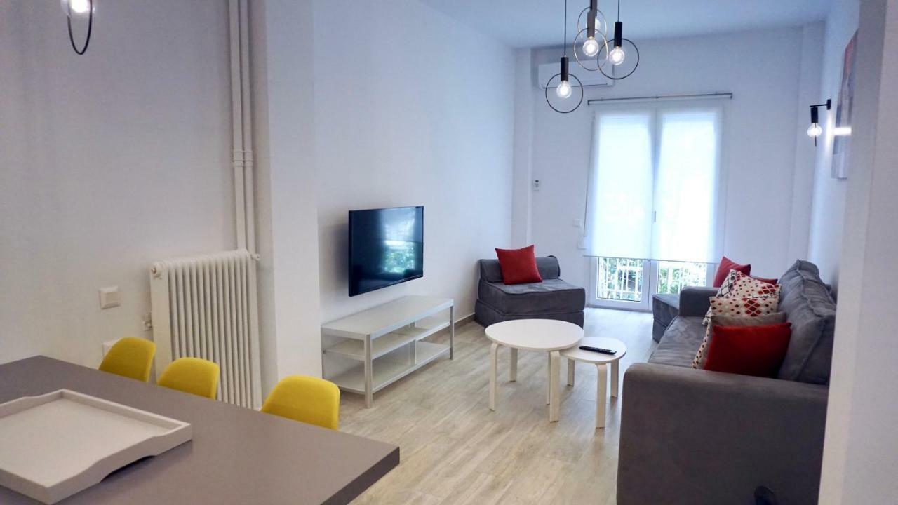 Urban Design Apt In Афины Экстерьер фото
