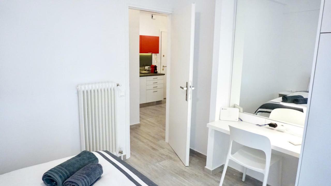 Urban Design Apt In Афины Экстерьер фото